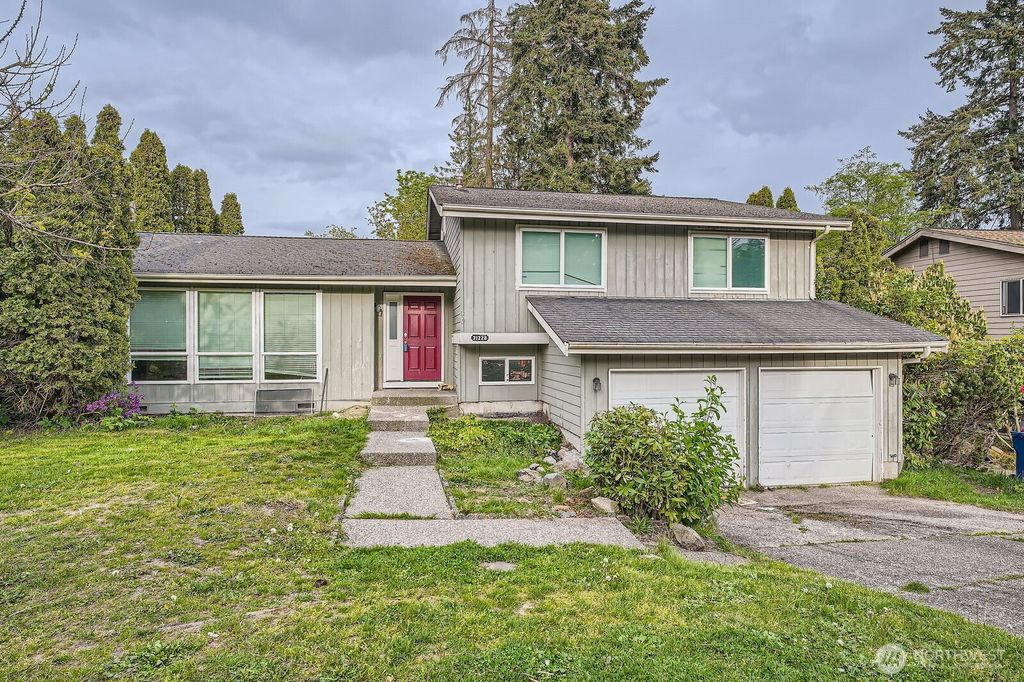 Photo of 31228 47th Place SW, Federal Way, WA 98023 (MLS # 2366856)