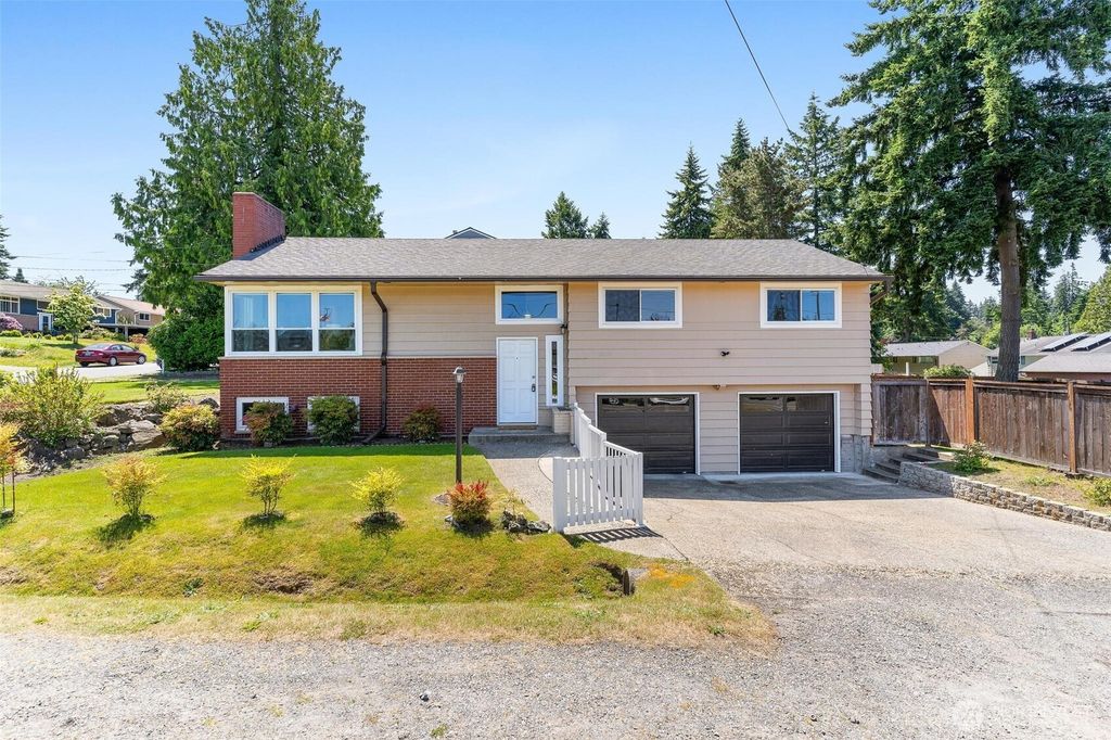 Photo of 1823 N 170th Street, Shoreline, WA 98133 (MLS # 2387350)
