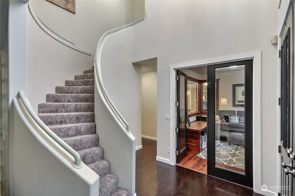 Photo of 1610 S 376th Street, Federal Way, WA 98003 (MLS # 2003703)