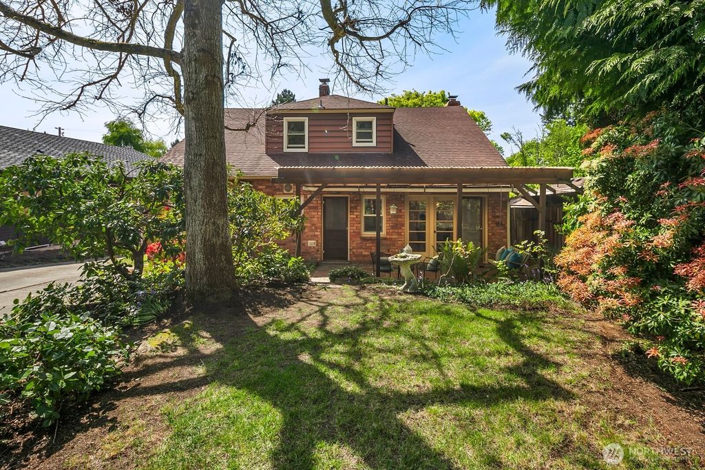 Photo of 3536 43rd Avenue W, Seattle, WA 98199 (MLS # 2362094)