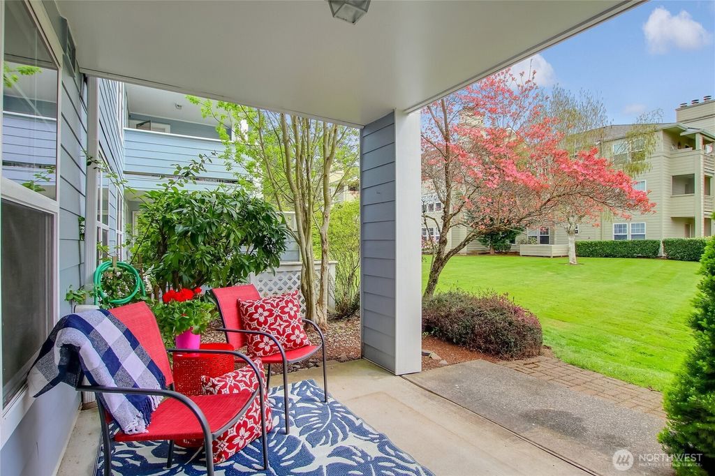 Photo of 4081 224th Lane SE #107, Issaquah, WA 98029 (MLS # 2505493)