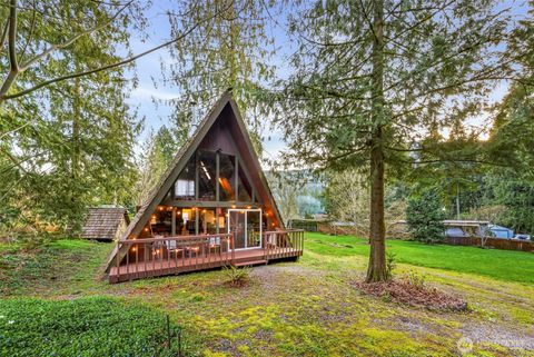 6389 Santa Fe Trail Maple Falls WA 98266