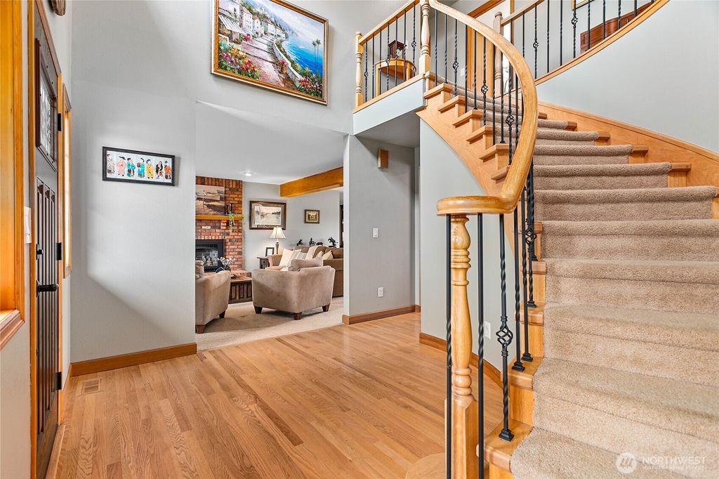 Photo of 1806 Fairview Court, Lynden, WA 98264 (MLS # 2519901)