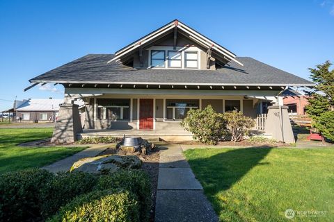 790 E Badger Road Lynden WA 98264
