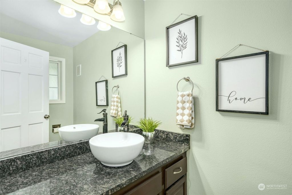 listing image 9366088906274039238