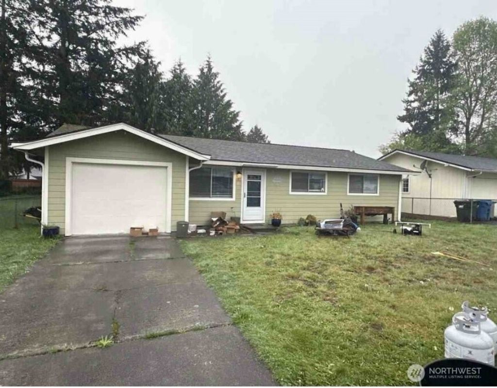 Photo of 16905 SE 254th Place, Covington, WA 98042 (MLS # 2375778)