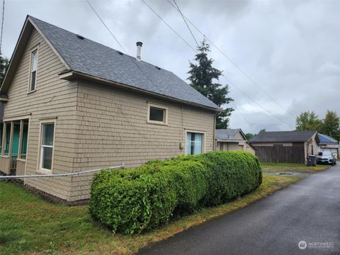 A home in Hoquiam