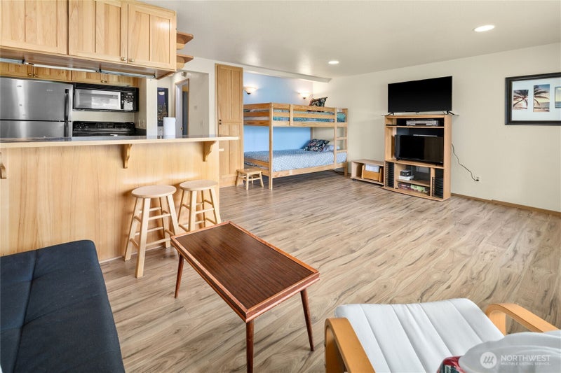 8903 Crescent Bar Road NW 179
