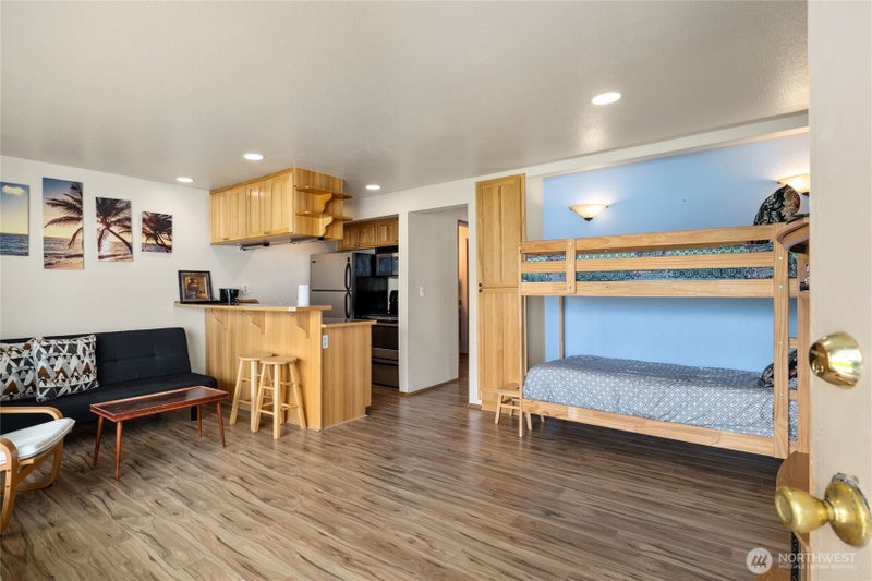 8903 Crescent Bar Road NW 179