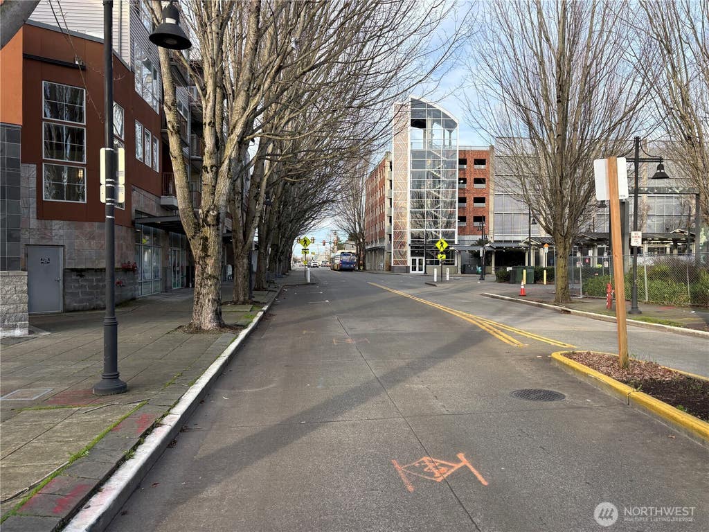 Photo of 225 Logan Avenue S #111, Renton, WA 98057 (MLS # 2573898)