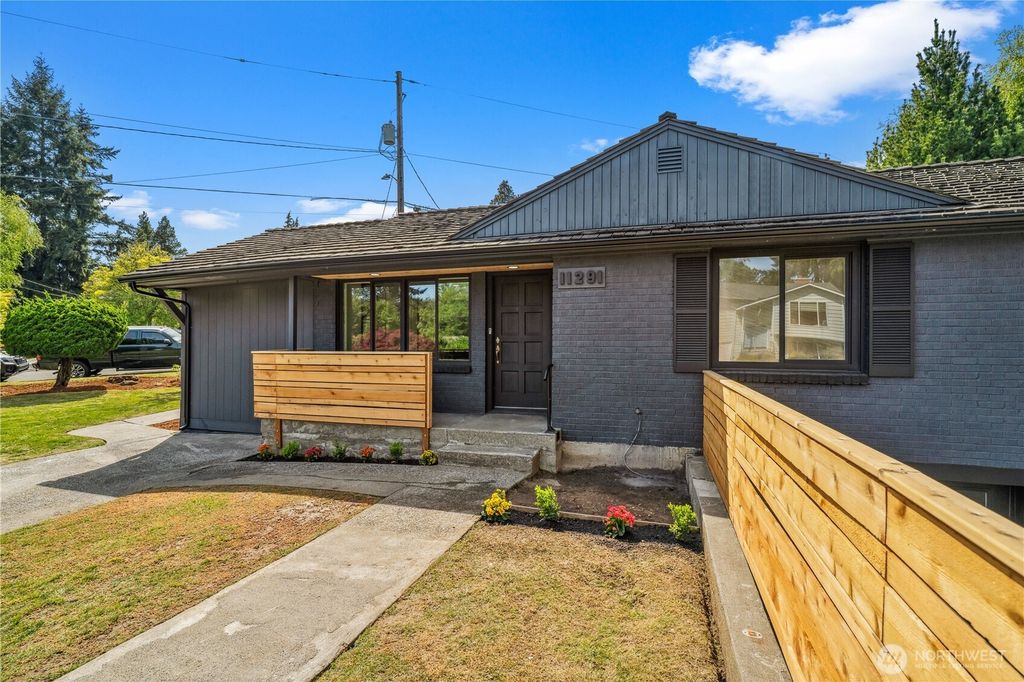 Photo of 11291 35th Avenue SW, Seattle, WA 98146 (MLS # 2368103)