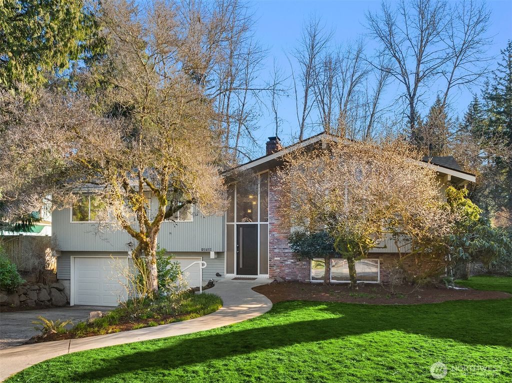 Photo of 12735 SE 63rd Street, Bellevue, WA 98006 (MLS # 2340475)