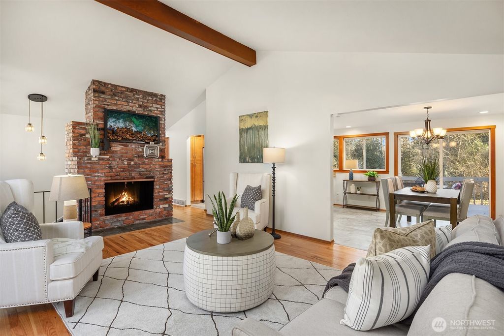 Photo of 12735 SE 63rd Street, Bellevue, WA 98006 (MLS # 2340475)