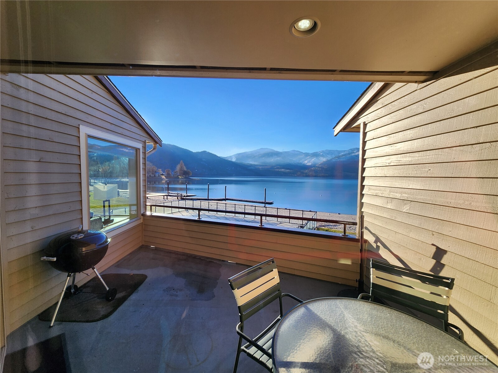 1 Lakeside 708-J