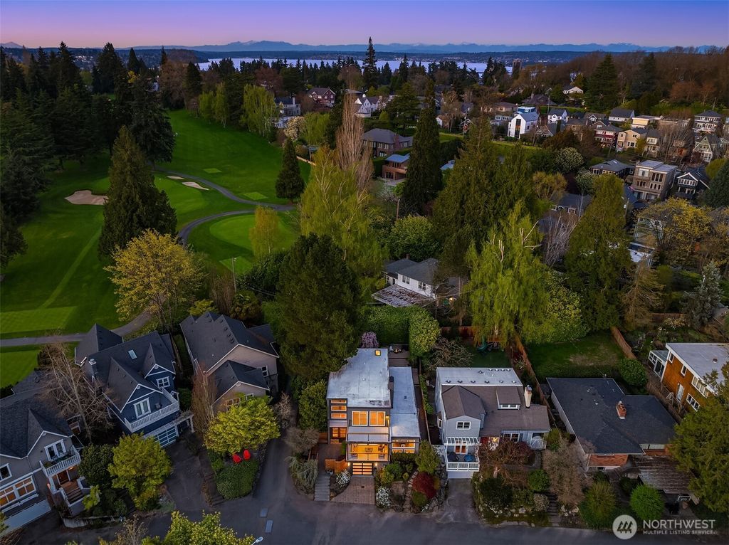 Photo of 1030 Washington Place E, Seattle, WA 98112 (MLS # 2507153)