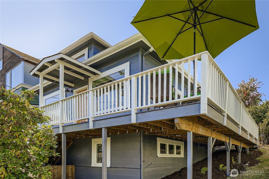 Photo of 7011 Dayton Avenue N, Seattle, WA 98103 (MLS # 2435860)