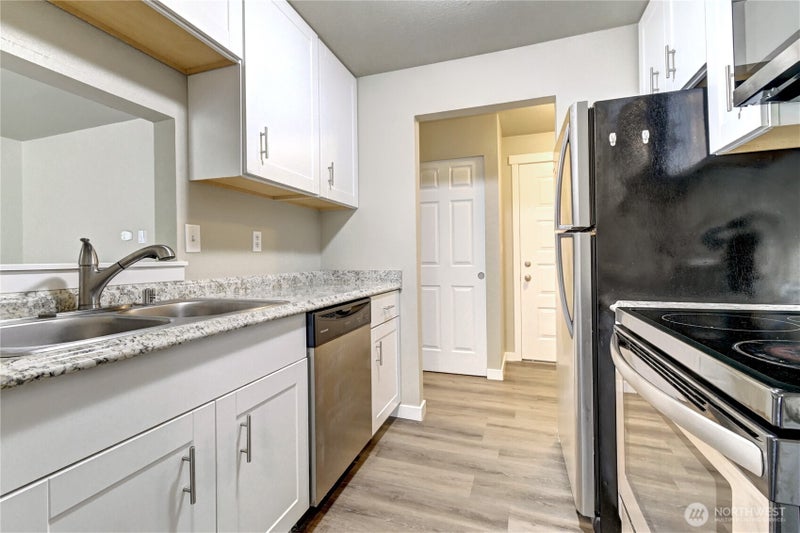 1102 8th Street NE 6