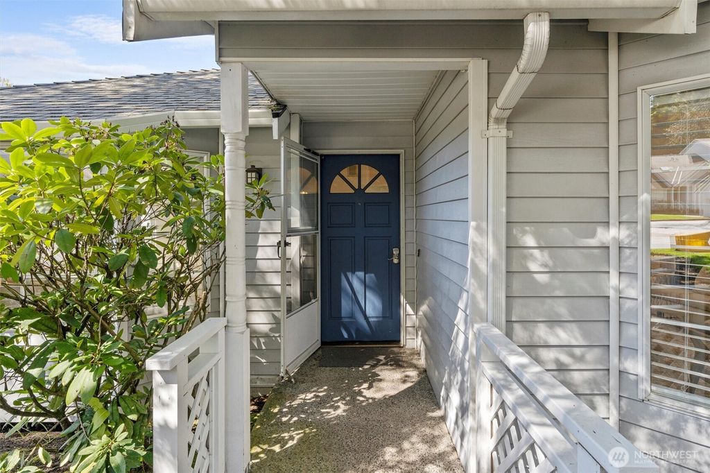 Photo of 4207 144th Lane SE #43, Bellevue, WA 98006 (MLS # 2354609)