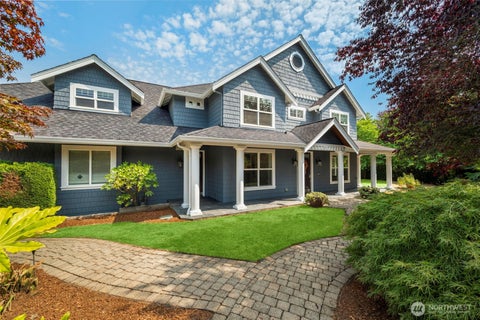 Photo of 1308 100th Avenue NE, Bellevue, WA 98004 (MLS # 2586874)