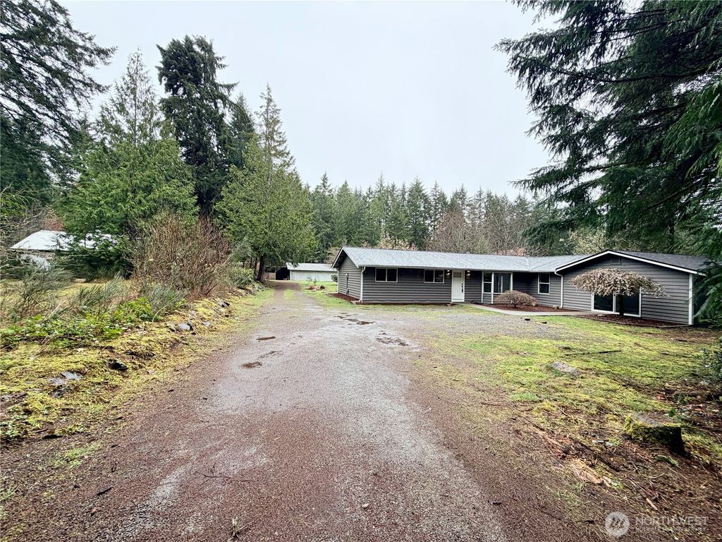 Photo of 11 Webb Road SW, Lakebay, WA 98349 (MLS # 2497937)