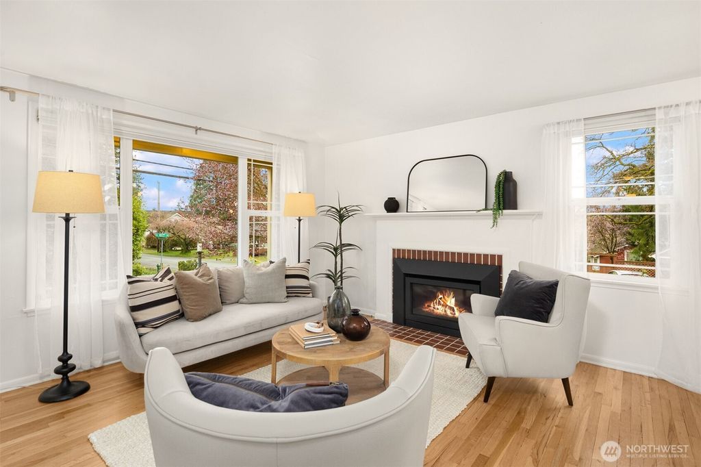 Photo of 1502 N 107th Street, Seattle, WA 98133 (MLS # 2492770)