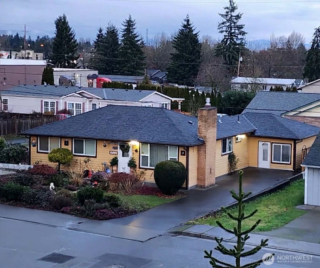 Photo of 10107 Meridian Avenue, Everett, WA 98208 (MLS # 2484999)