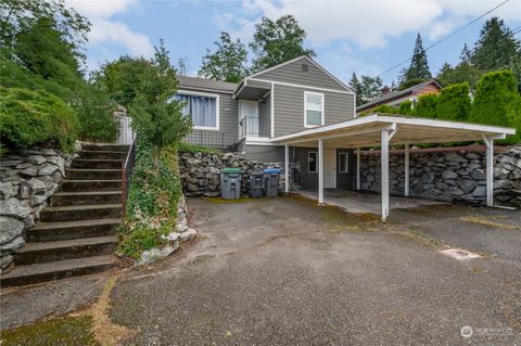 A home in Bremerton