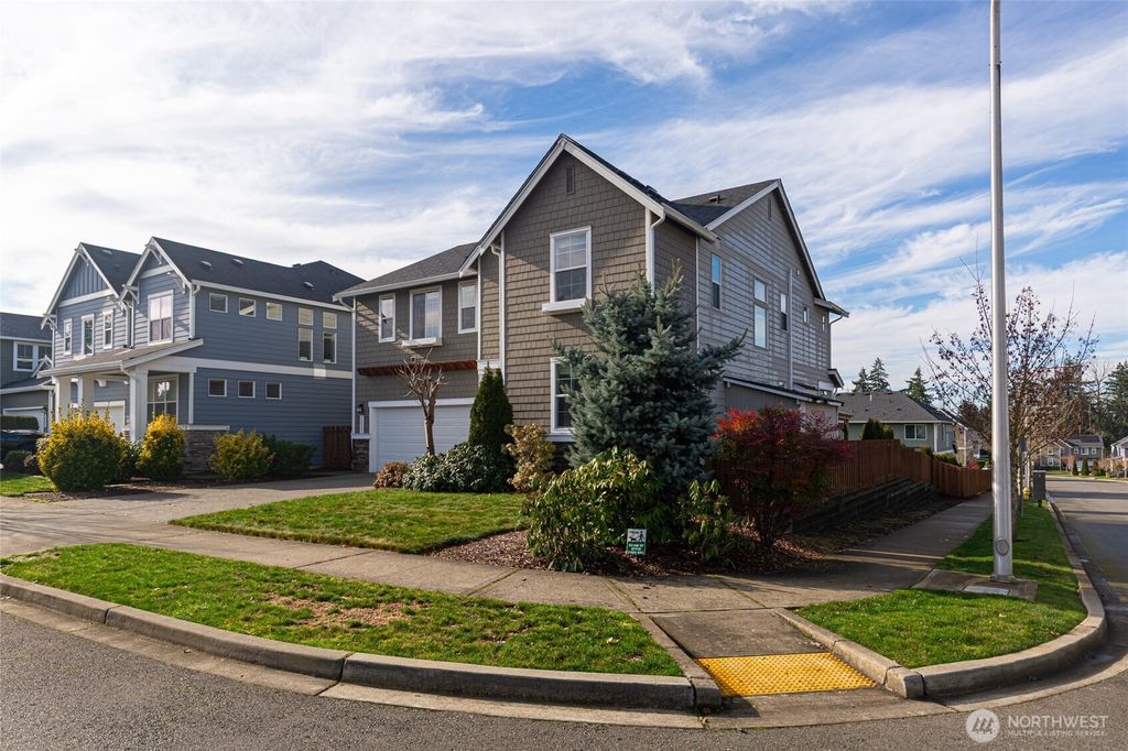 Photo of 32205 49th Avenue S, Auburn, WA 98001 (MLS # 2486652)