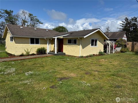 Photo of 1707 258th Place, Ocean Park, WA 98640 (MLS # 2381386)