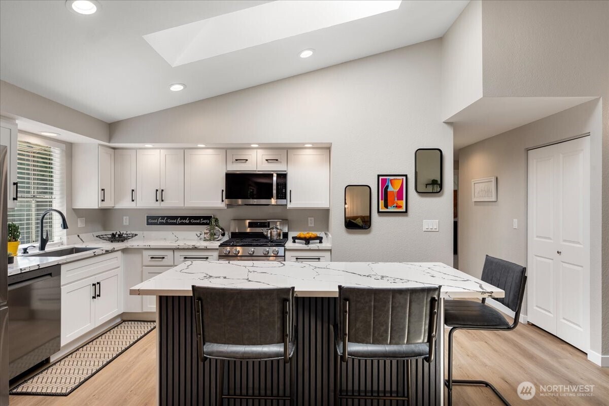 3012 23rd Avenue Ct SE