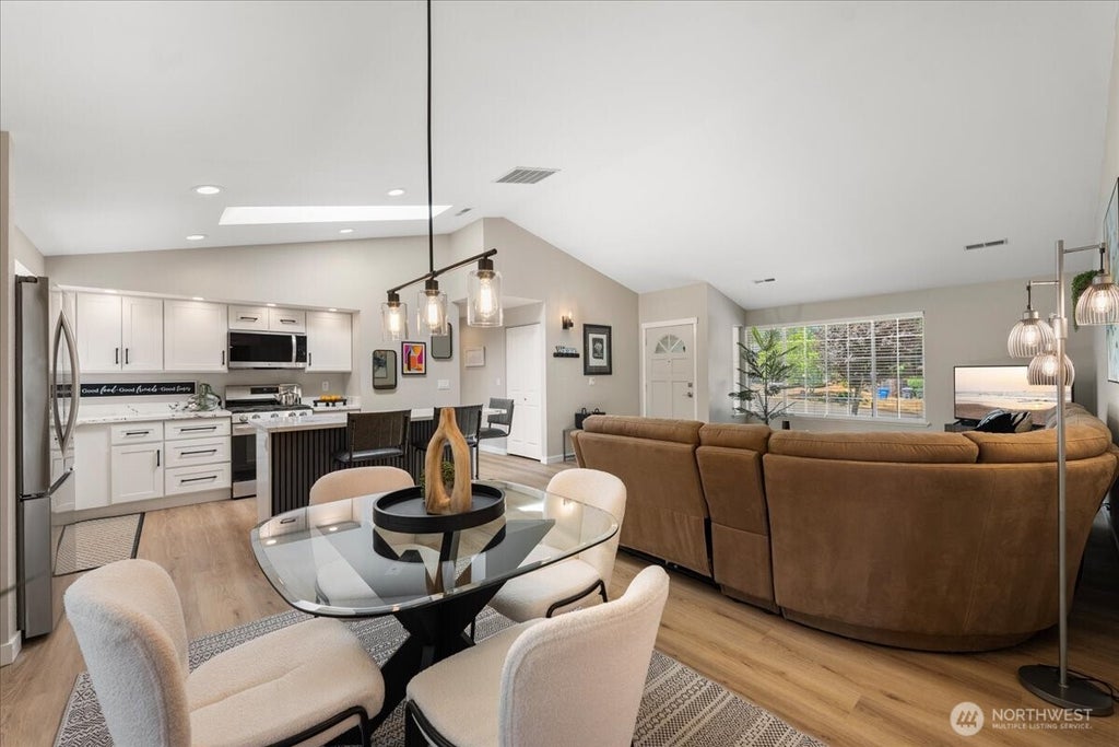 Photo of 3012 23rd Avenue Ct SE, Puyallup, WA 98374 (MLS # 2553829)