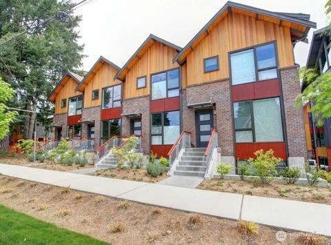 Photo of 6542 32nd Avenue NE #B, Seattle, WA 98115 (MLS # 2485334)