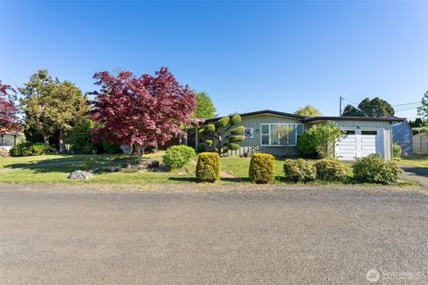 1203 Tower Avenue, Raymond, WA 98577 - MLS#: 2371214