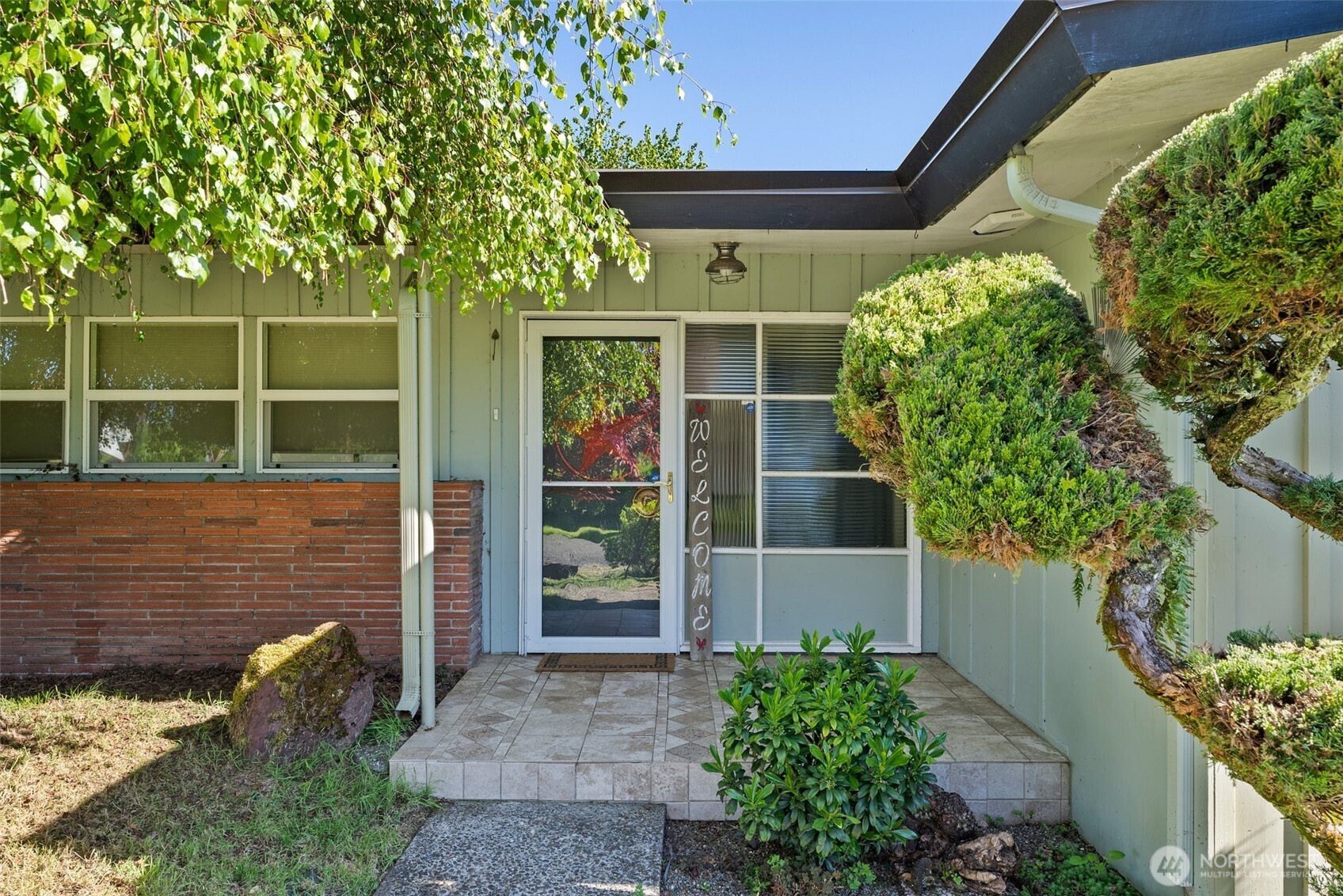 1203 Tower Avenue