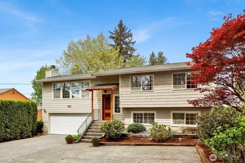 Photo of 3701 Knox Avenue, Bellingham, WA 98229 (MLS # 2503627)