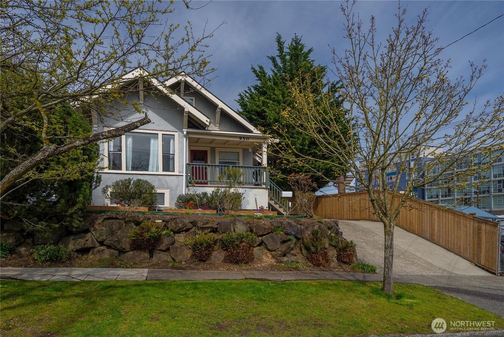 Photo of 950 86th Street N, Seattle, WA 98103 (MLS # 2500994)