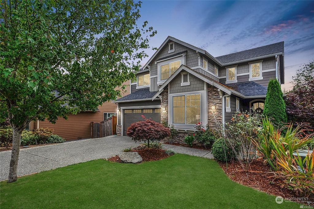 Photo of 13315 89th Avenue NE, Kirkland, WA 98034 (MLS # 2194574)