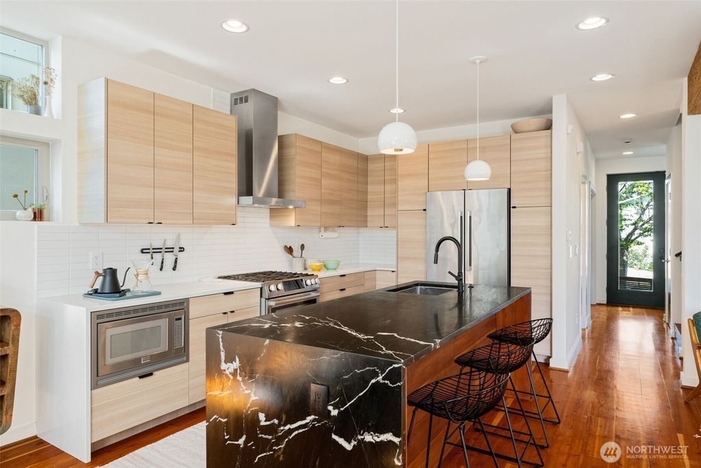 Photo of 4437 33rd Avenue S, Seattle, WA 98108 (MLS # 2395277)