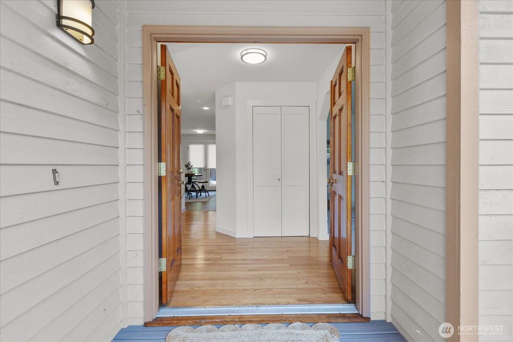 Photo of 22311 6th Drive SE, Bothell, WA 98021 (MLS # 2512831)