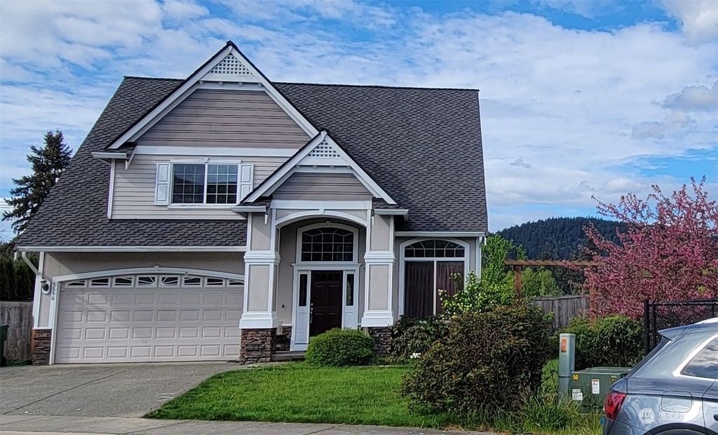 Photo of 5516 NE 13th Place, Renton, WA 98059 (MLS # 2229566)