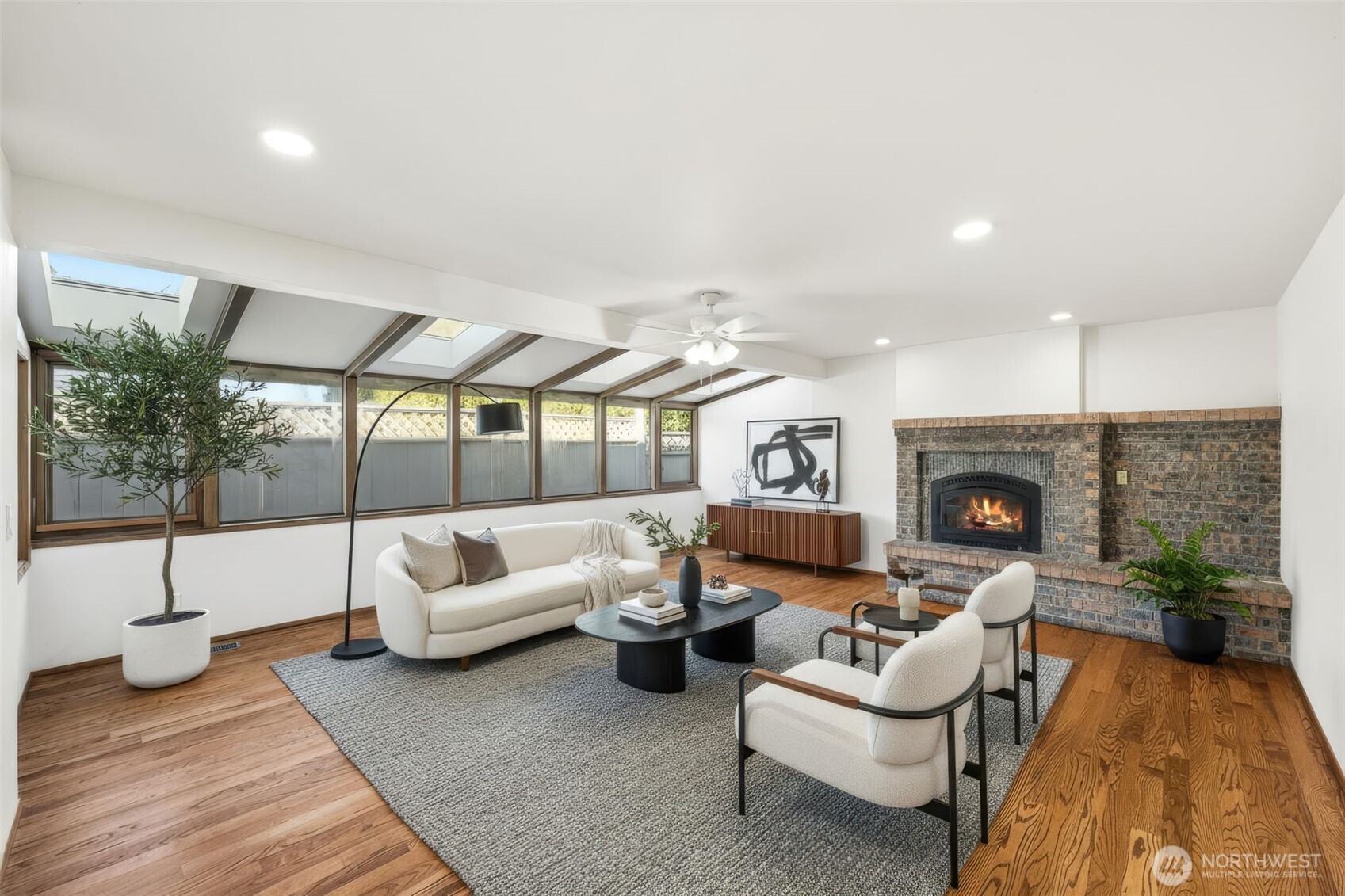 15931 22nd Avenue SW