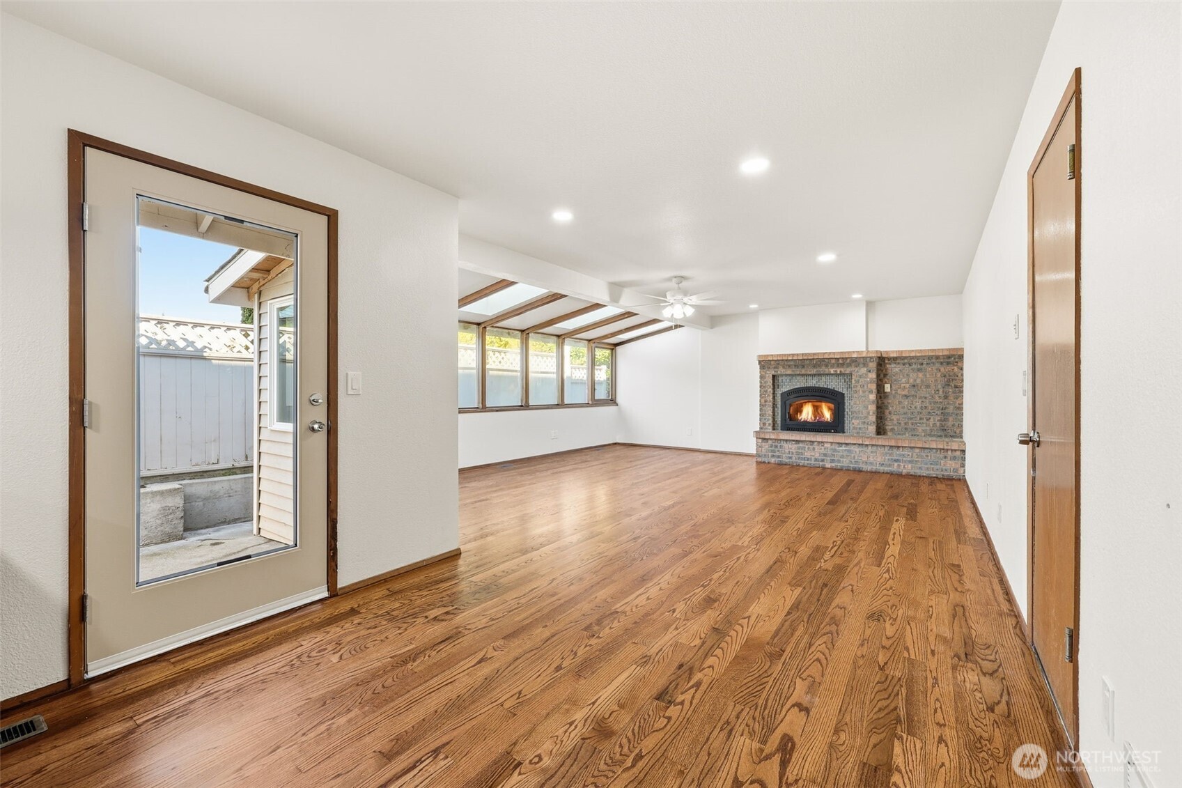 15931 22nd Avenue SW