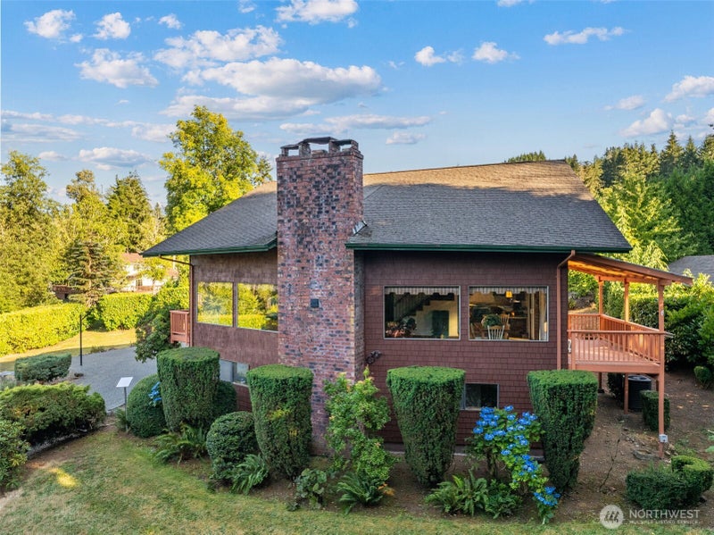 153 Lakeview Drive