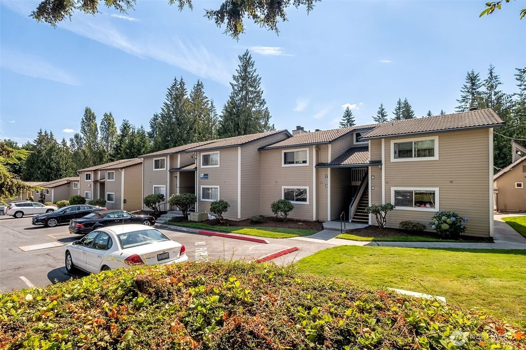 Photo of 17518 149th Avenue SE #H3, Renton, WA 98058 (MLS # 2423835)
