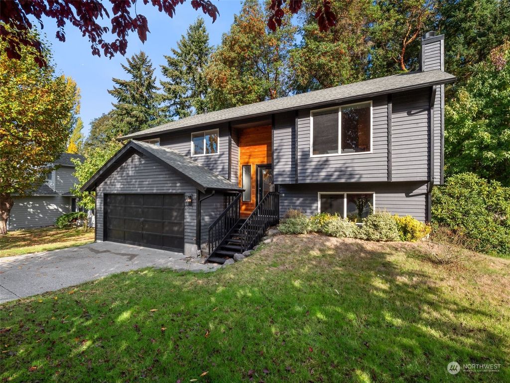 Photo of 5122 SW 324th Place, Federal Way, WA 98023 (MLS # 2305745)