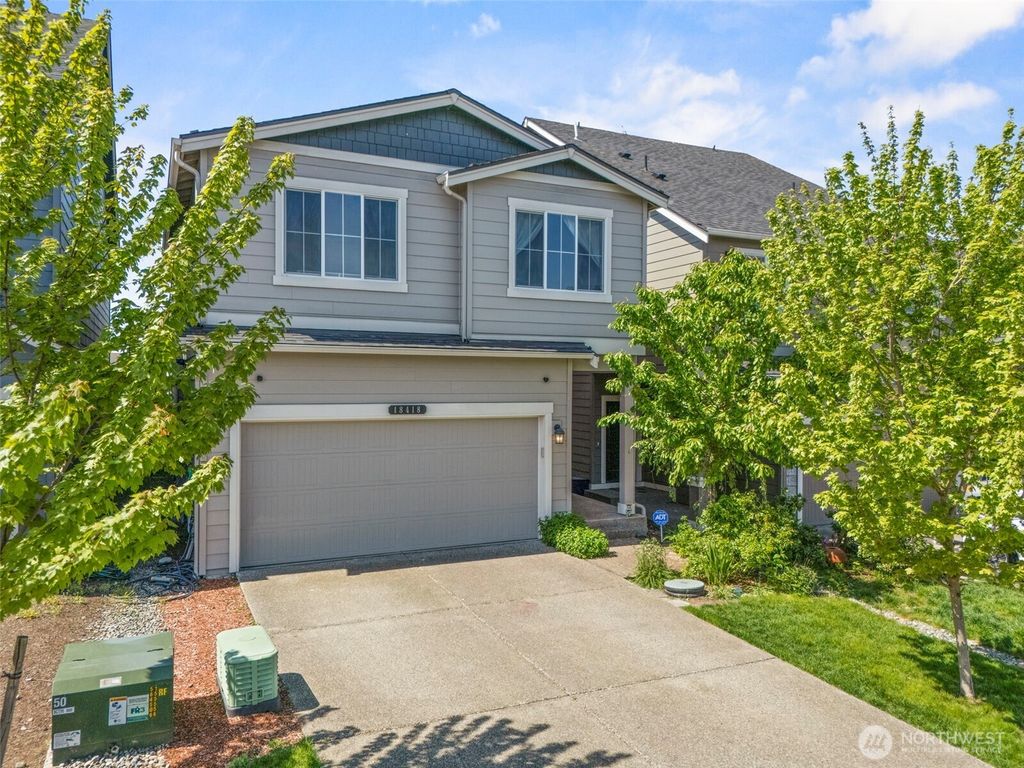 Photo of 18418 107th Avenue E, Puyallup, WA 98374 (MLS # 2523744)