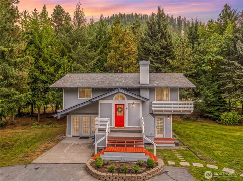 Photo of 9771 Dye Road, Leavenworth, WA 98826 (MLS # 2587588)