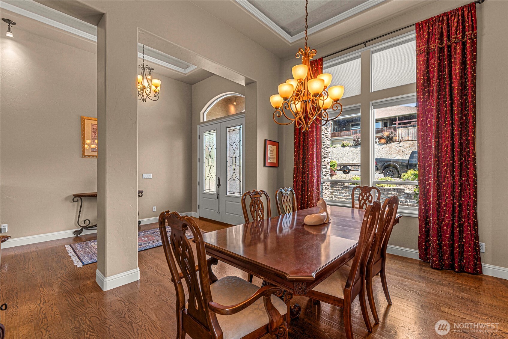 1075 Ridge Crest Drive