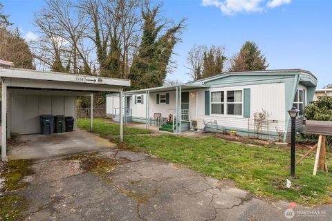 7114 53rd Street Ct E 10 Puyallup WA 98371