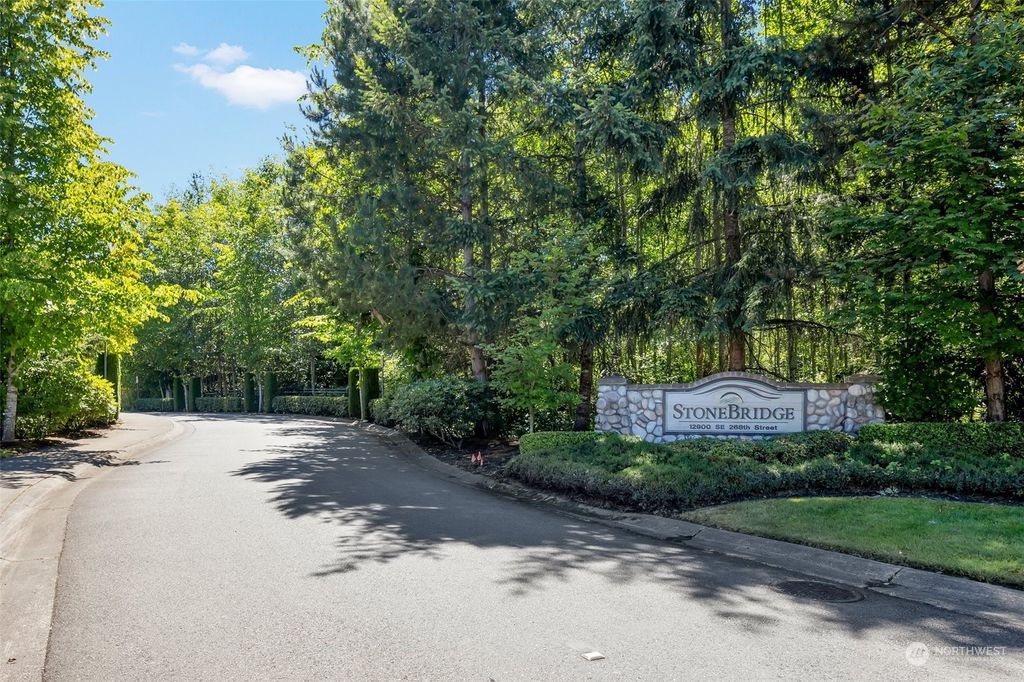 Photo of 12900 SE 268th Street #C1, Kent, WA 98030 (MLS # 2286020)